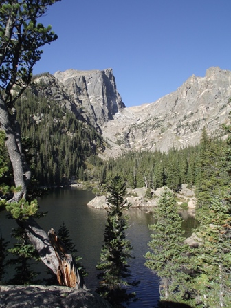 dream lake in Rocky Mountain National Park